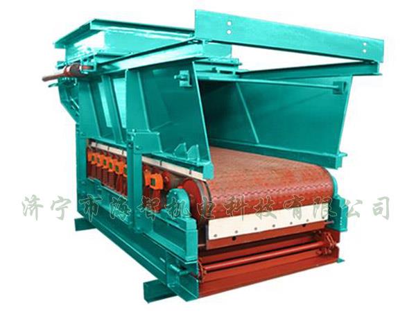 帶式（甲帶）給料機(jī)具有運(yùn)行平穩(wěn)、節(jié)能、環(huán)保等優(yōu)點(diǎn)